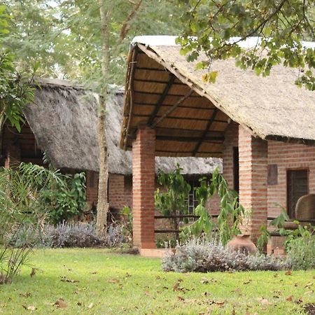 Barefoot Lodge And Safaris - Malawi Lilongwe Exterior photo