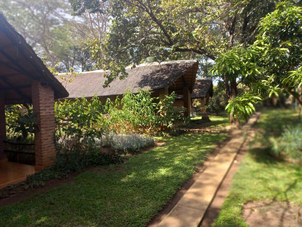 Barefoot Lodge And Safaris - Malawi Lilongwe Exterior photo