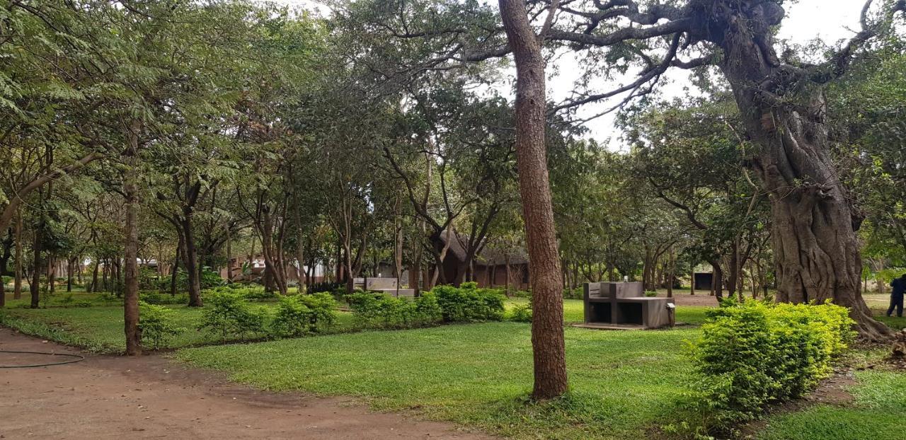Barefoot Lodge And Safaris - Malawi Lilongwe Exterior photo
