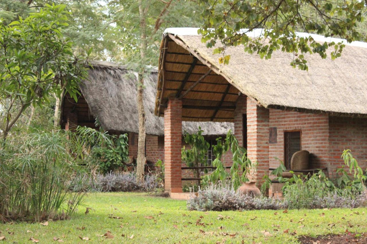 Barefoot Lodge And Safaris - Malawi Lilongwe Exterior photo